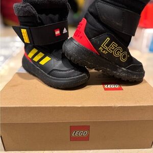 🔥LIMITED EDITION🔥 ADIDAS LEGO Winterplay Boots - LIKE NEW! - kids 8C